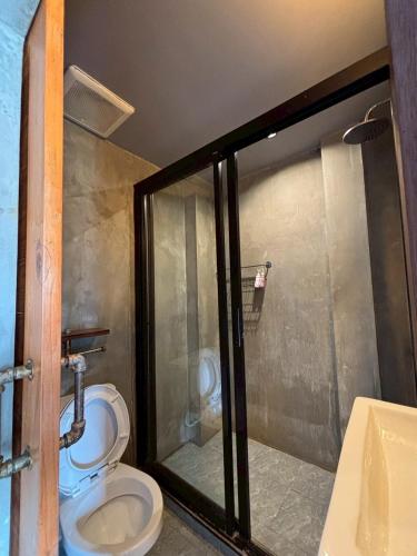 sukhum rajamangala phatthanakan rooms