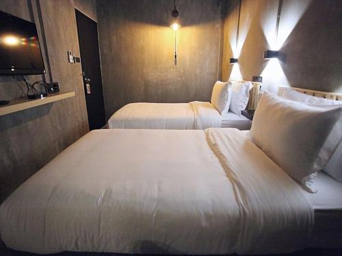 sukhum rajamangala phatthanakan rooms