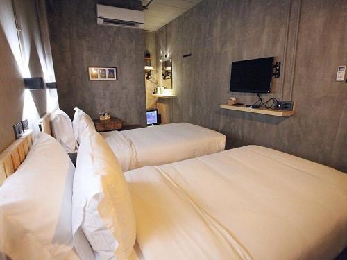 sukhum rajamangala phatthanakan rooms