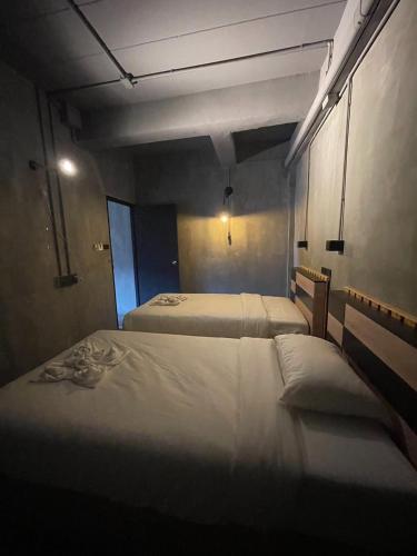 sukhum rajamangala phatthanakan rooms