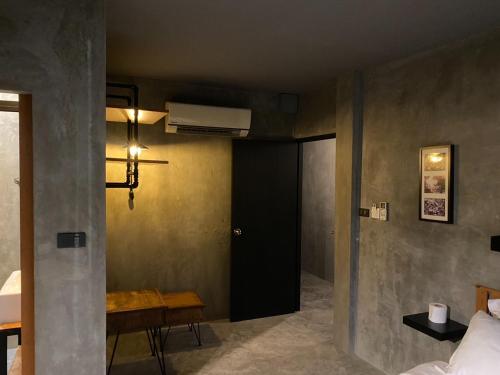 sukhum rajamangala phatthanakan rooms