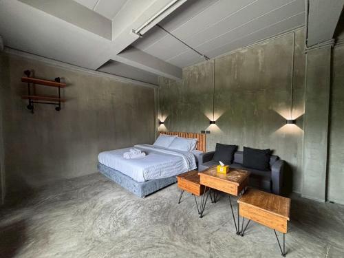 sukhum rajamangala phatthanakan rooms