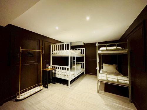 sukhum rajamangala phatthanakan rooms