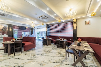 hotel rd ganpati palace