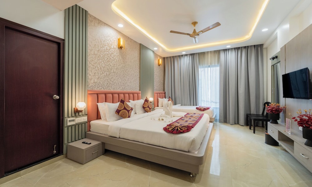 hotel rd ganpati palace