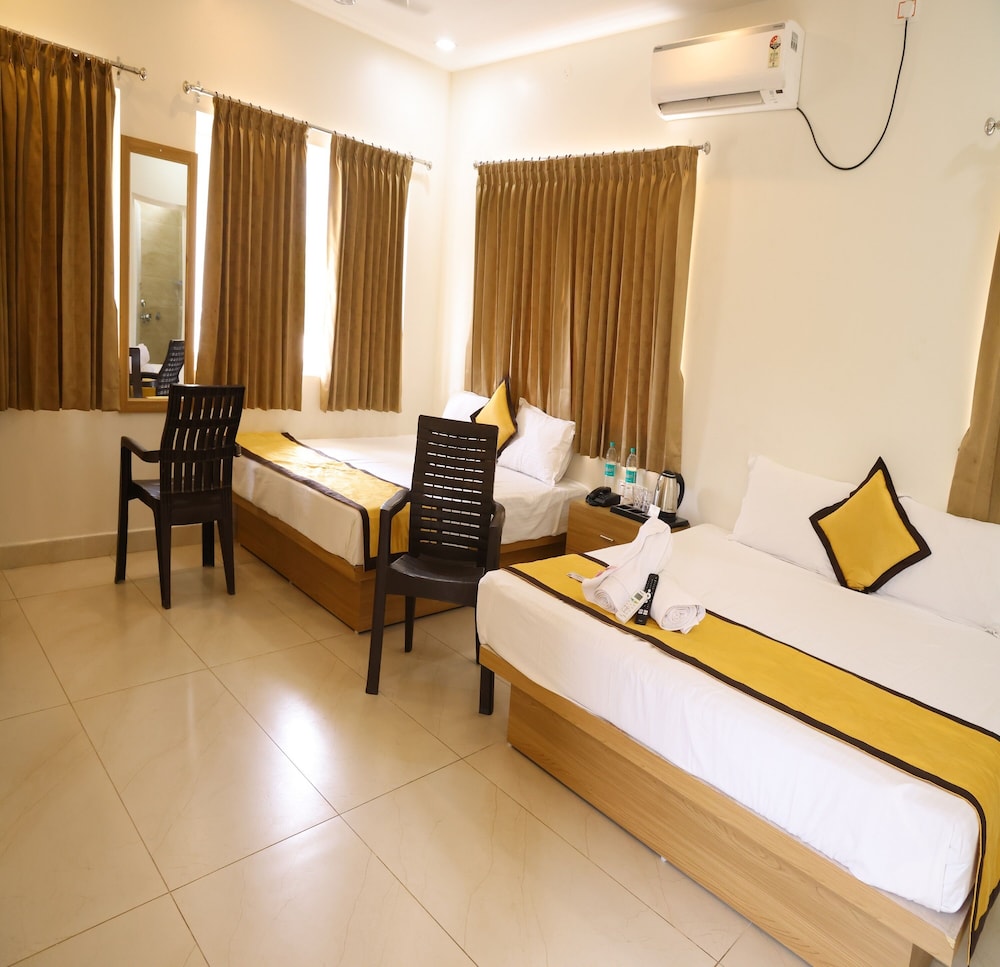 sri adhilakshmi templeview residency