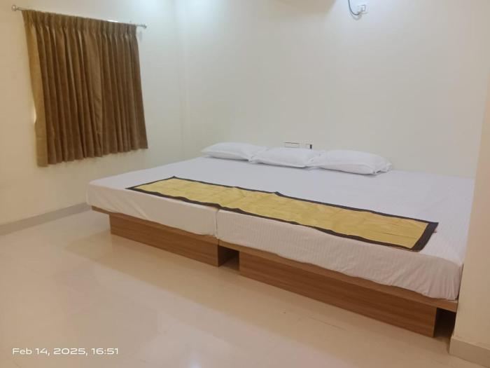 sri adhilakshmi templeview residency