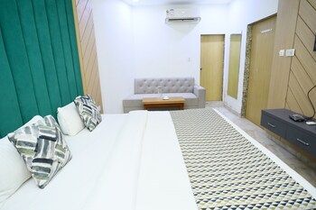 shree khodiyar palace