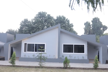 govind palace restaurant and resort