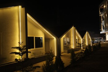 govind palace restaurant and resort