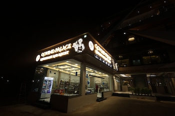 govind palace restaurant and resort