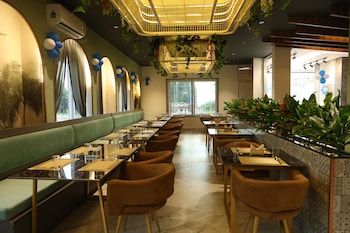 govind palace restaurant and resort