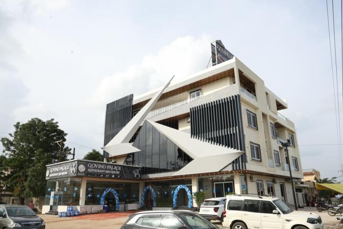 govind palace restaurant and resort