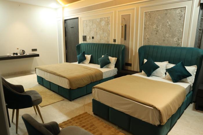 govind palace restaurant and resort