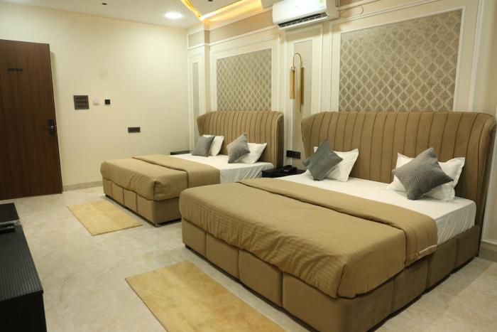 govind palace restaurant and resort