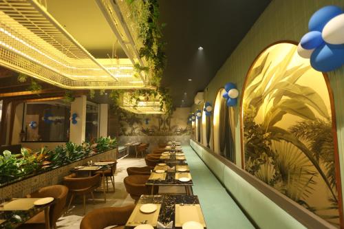 govind palace restaurant and resort