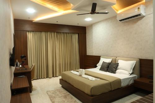 govind palace restaurant and resort