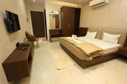 govind palace restaurant and resort