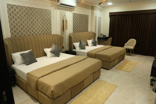 govind palace restaurant and resort