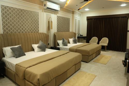 govind palace restaurant and resort