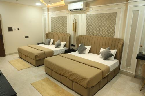 govind palace restaurant and resort