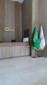 seven garden hotel airport