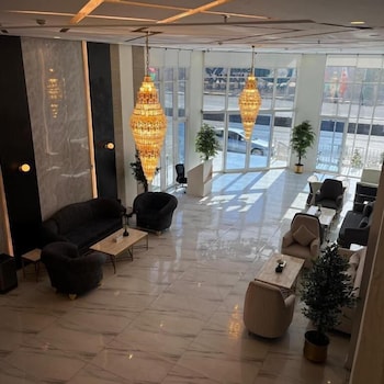 seven garden hotel airport