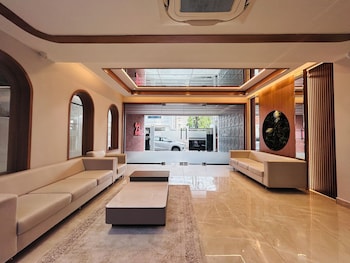 twenty three urban square madhapur