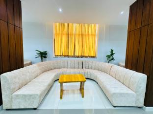 shambhavi hotel and convention centre