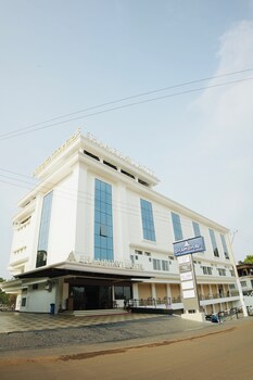 shambhavi hotel and convention centre