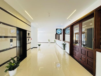 shambhavi hotel and convention centre