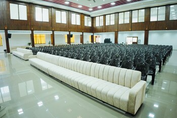 shambhavi hotel and convention centre