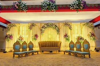 shambhavi hotel and convention centre