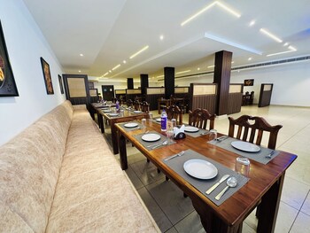 shambhavi hotel and convention centre