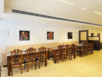 shambhavi hotel and convention centre