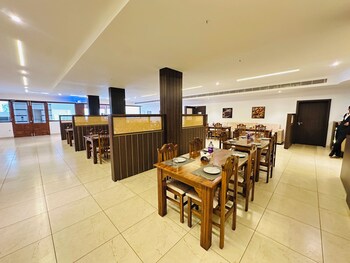 shambhavi hotel and convention centre