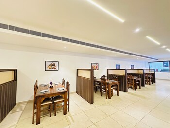 shambhavi hotel and convention centre