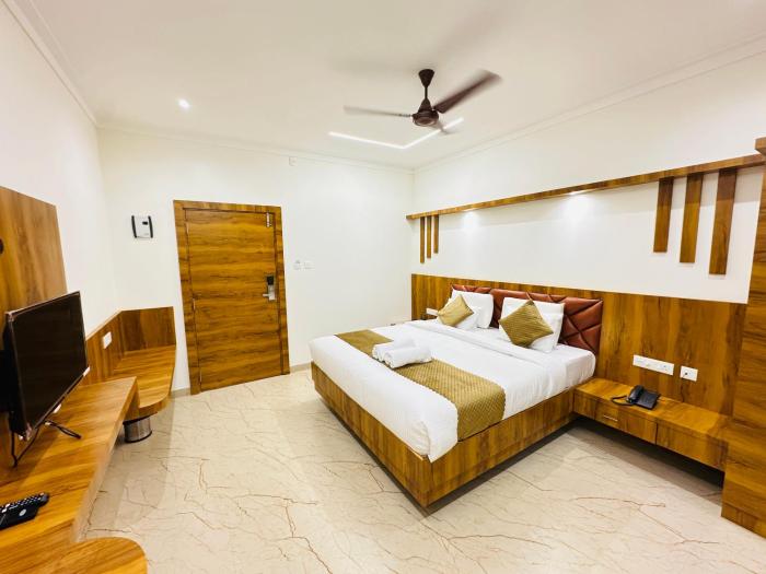 shambhavi hotel and convention centre