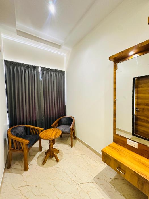 shambhavi hotel and convention centre