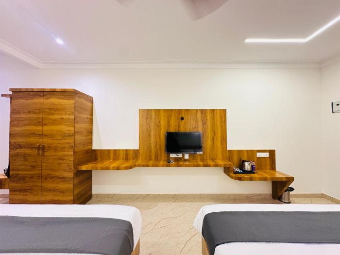 shambhavi hotel and convention centre