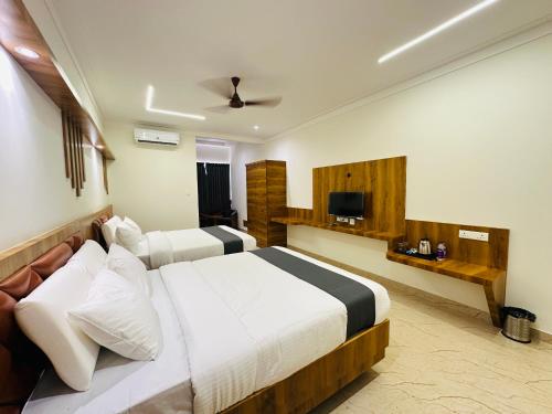 shambhavi hotel and convention centre