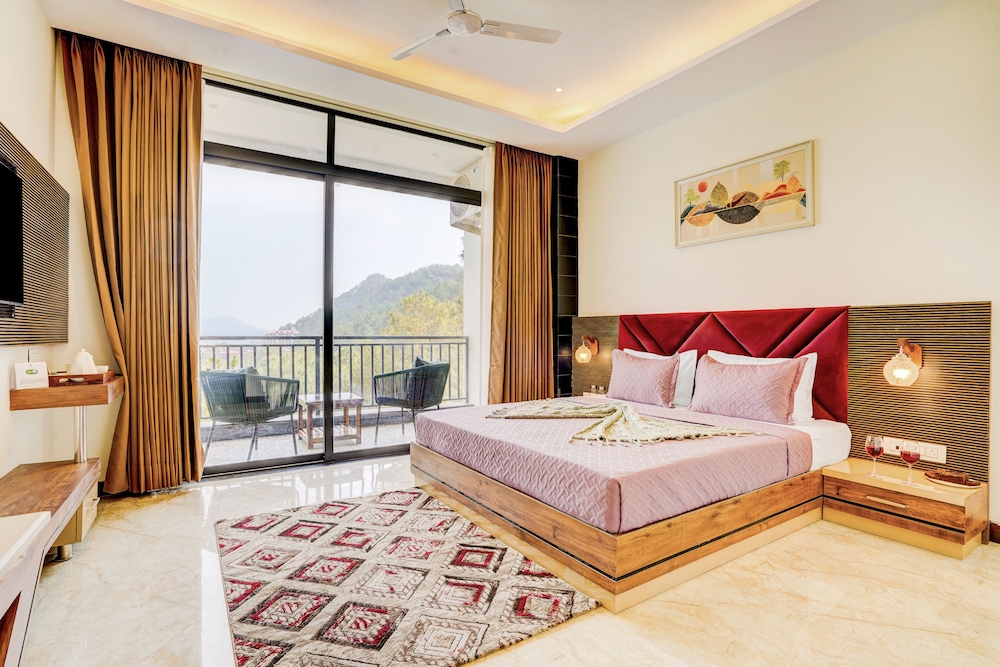 alaya stays serene woods hotel near mall road