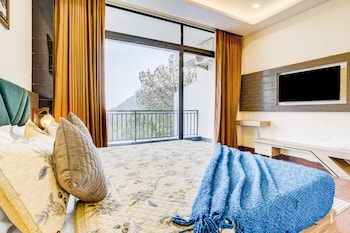 alaya stays serene woods hotel near mall road