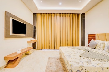 alaya stays serene woods hotel near mall road