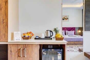 alaya stays serene woods hotel near mall road