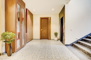 alaya stays serene woods hotel near mall road