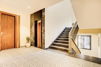 alaya stays serene woods hotel near mall road