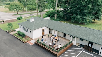 rochambeau roadside inn