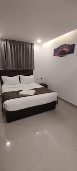 five stones by earth hotel ekkatuthangal guindy