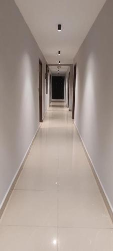 five stones by earth hotel ekkatuthangal guindy